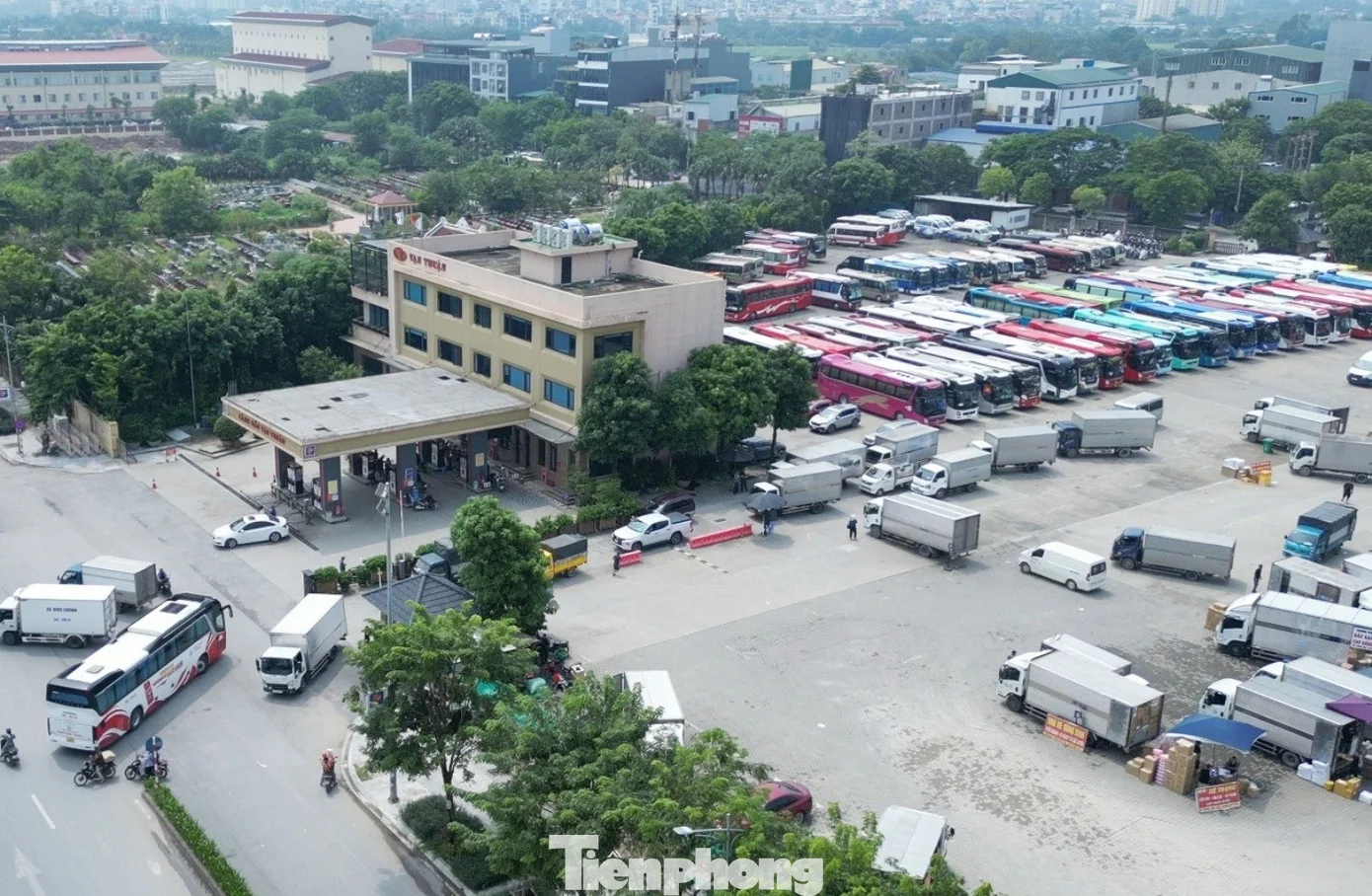Bãi đỗ xe nổi tại trung tâm Hà Nội