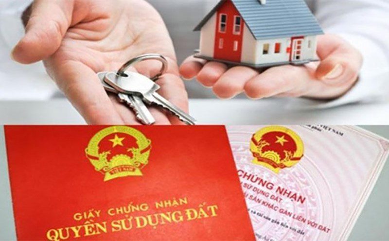 Kiểm tra sổ đỏ và pháp lý nhà đất
