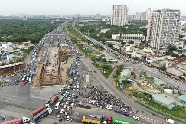 Khu vực nút giao kết nối các tuyến Mai Chí Thọ, Lương Định Của, Nguyễn Thị Định: Ảnh: Giang Anh