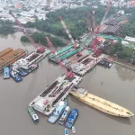 Công trường thi công cầu kết nối Cần Giờ với TP.HCM