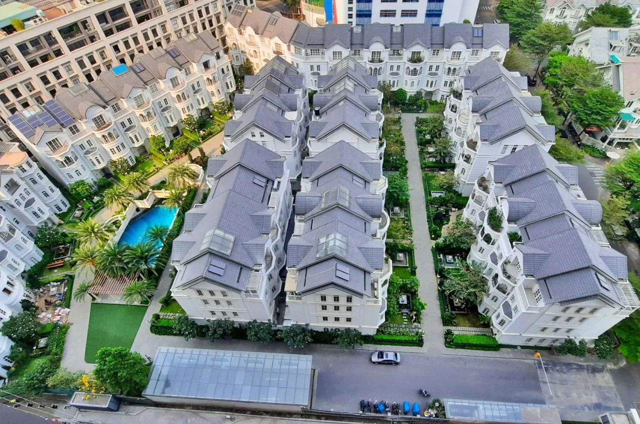 Khu dân cư Phú Thuận Quận 7 nhìn từ phía sông Sài Gòn
