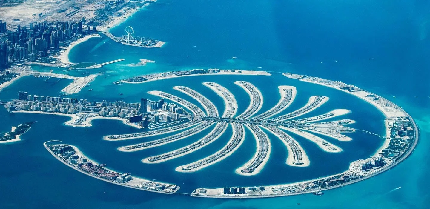 Toàn cảnh đảo nhân tạo Palm Jumeirah tại Dubai nhìn từ trên cao