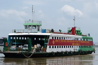 Phà Bình Khánh nối Nhà Bè và Cần Giờ trước khi có cầu