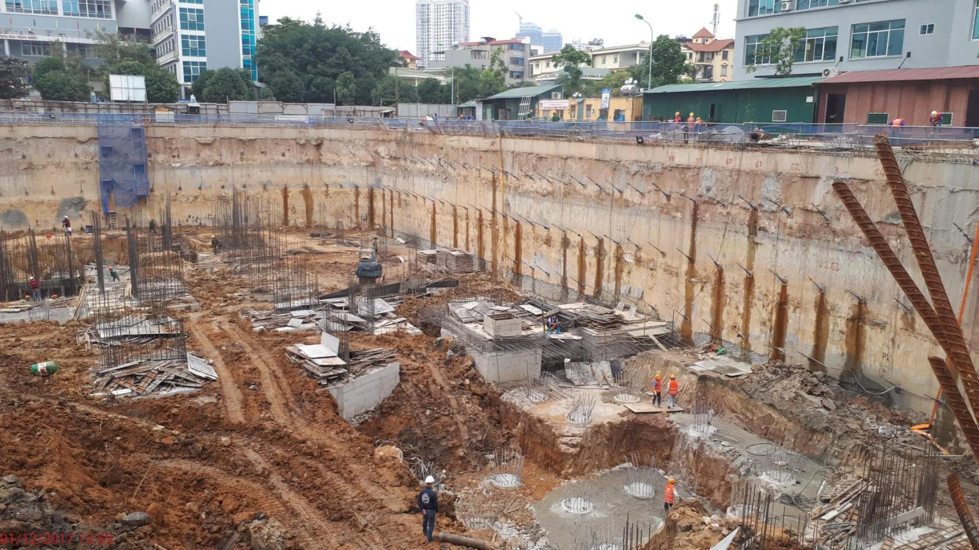 Thi công tường vây và đáy hầm tầng hầm ven biển